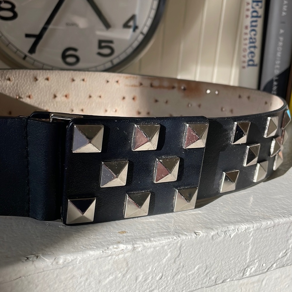 Calvin Klein leather fashion belt (M)